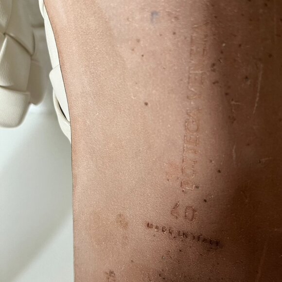 Bottega Veneta Men's Intrecciato Leather Sandals - Picture 10 of 13